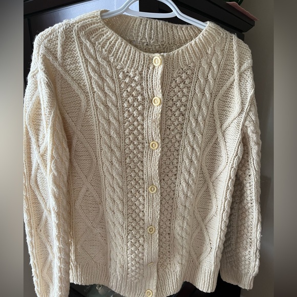 Handmade vintage fisherman’s cable knit sweater with vintage buttons - Picture 6 of 16